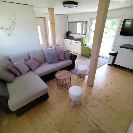 Villa Prangli Valgekivi *