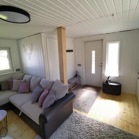 Villa Prangli Valgekivi